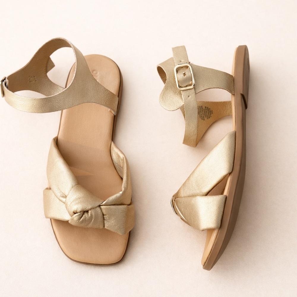 3/$30 - Old Navy Girls Elegant Gold and Tan Sandals - 3Y - girls summer sandals